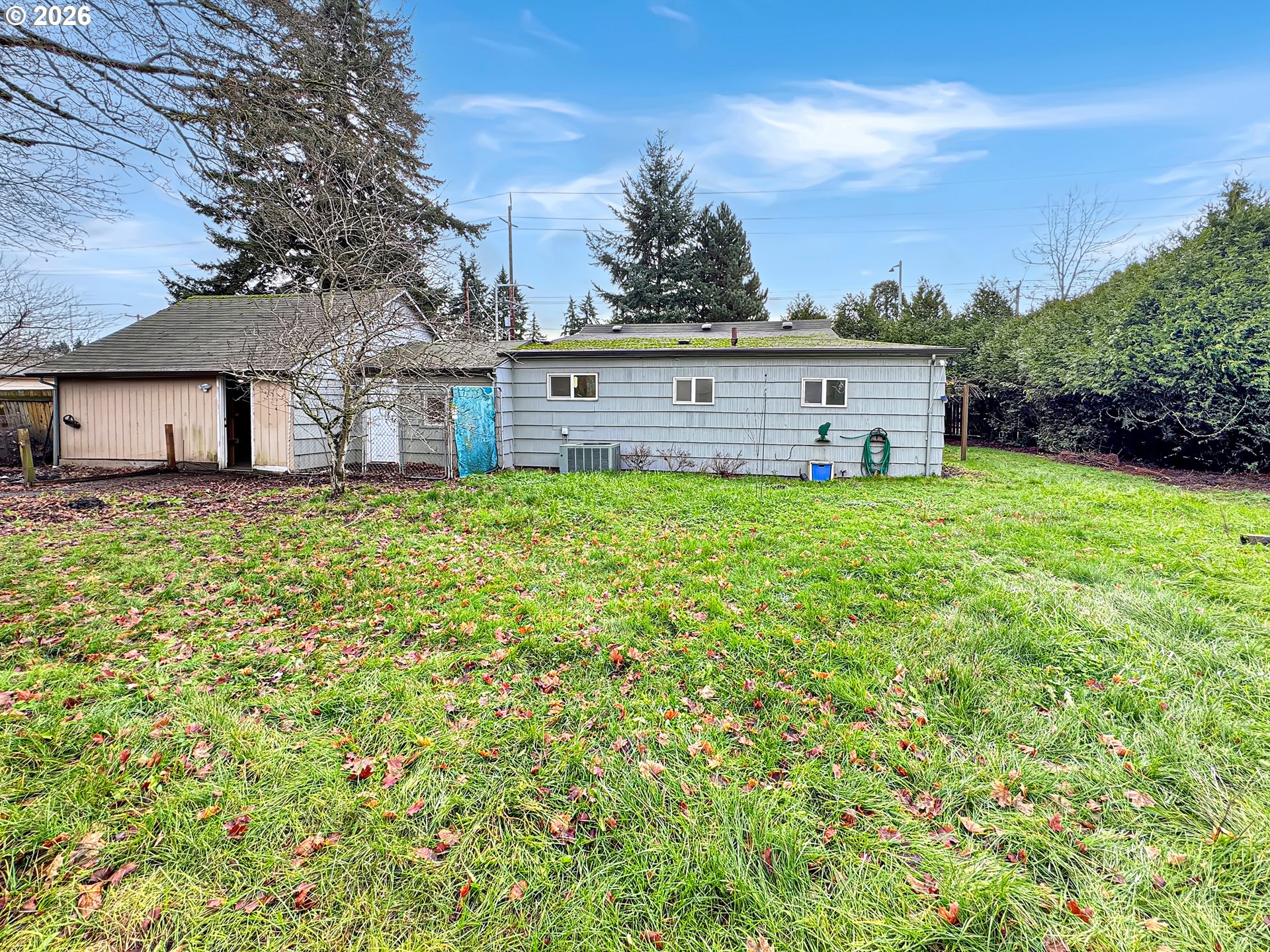 9310 Northeast Burton Road Vancouver, WA 98662 - Photo 21 of 24 a house view with a garden space