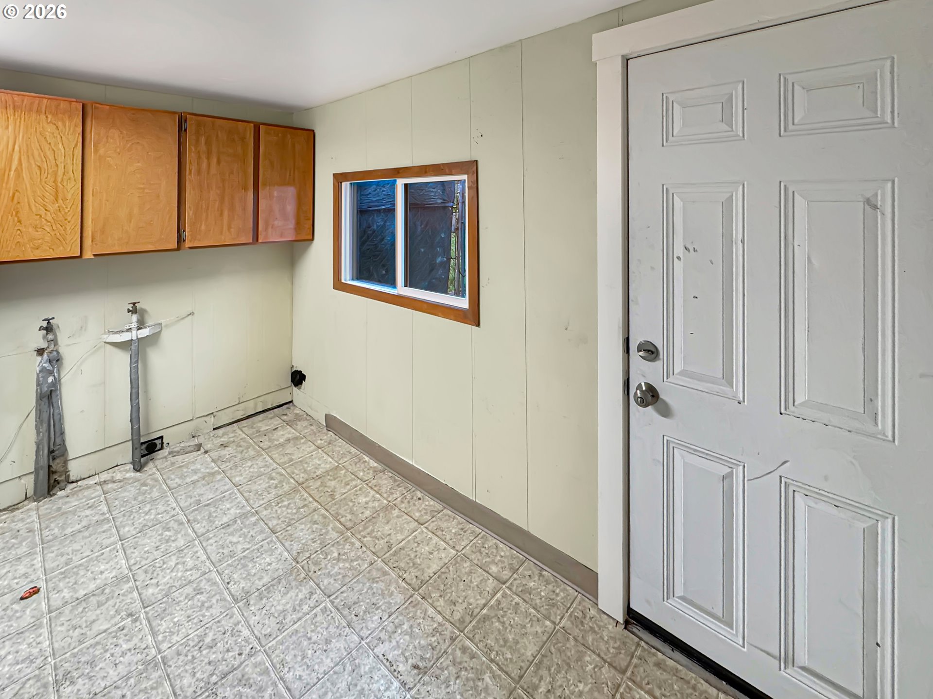 9310 Northeast Burton Road Vancouver, WA 98662 - Photo 10 of 24 a view of a storage & utility room