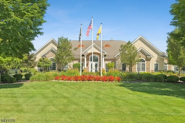 $495,000 | 17 Lara Place, Warren, NJ 07059