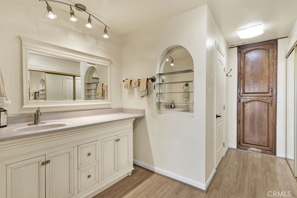 9072 Green Road Pinon Hills, CA 92372 - Photo 36 of 70 primary bath