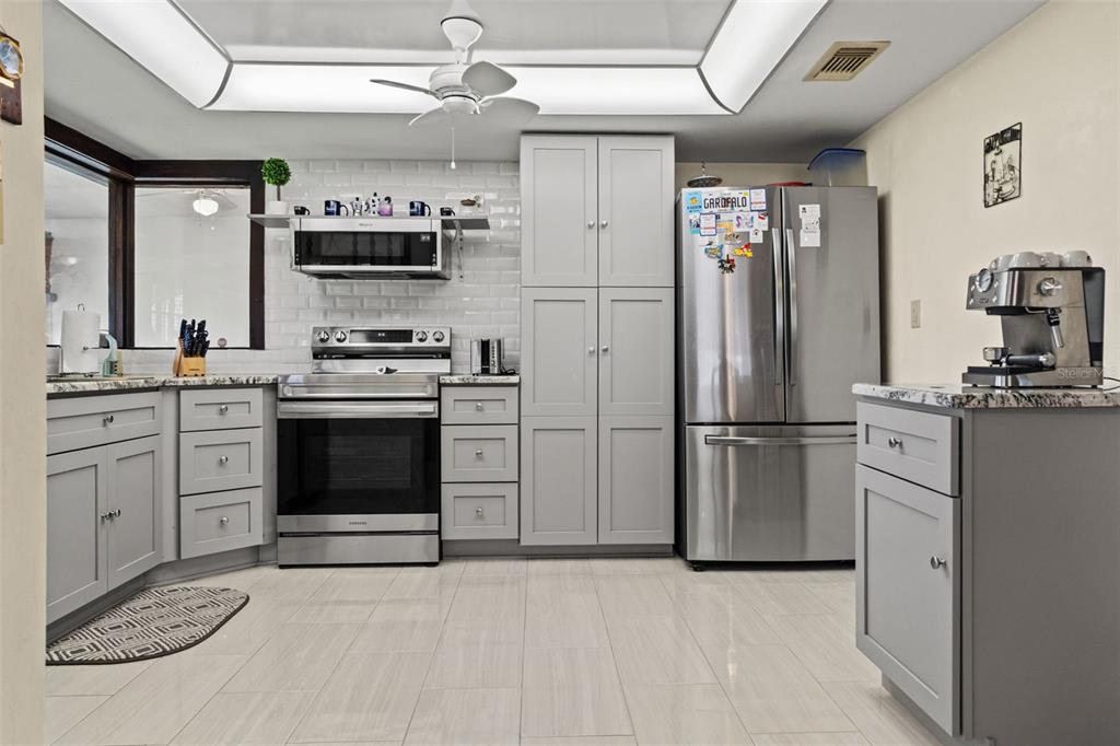 8345 Elgin Drive Port Richey, FL 34668 - Photo 8 of 30