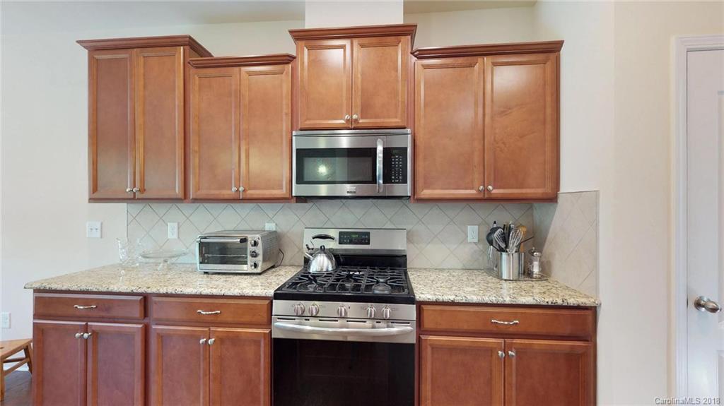 10401 Ebbets Road Charlotte, NC 28273 - Photo 8 of 35