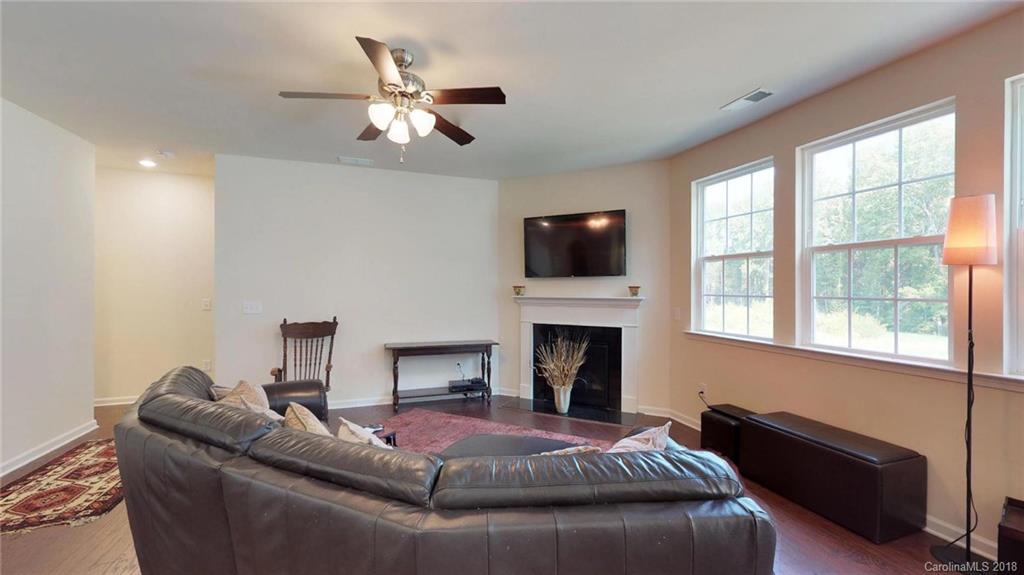 10401 Ebbets Road Charlotte, NC 28273 - Photo 10 of 35