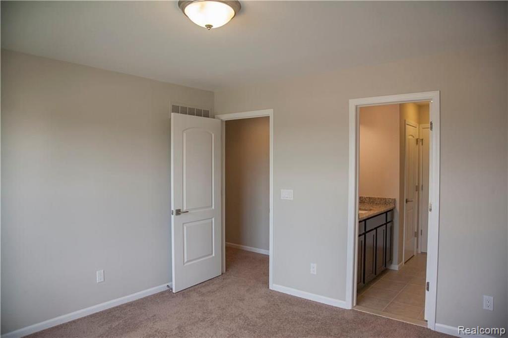 50551 North Scarborough Road Canton, MI 48188 - Photo 19 of 30 Gallery Image 19
