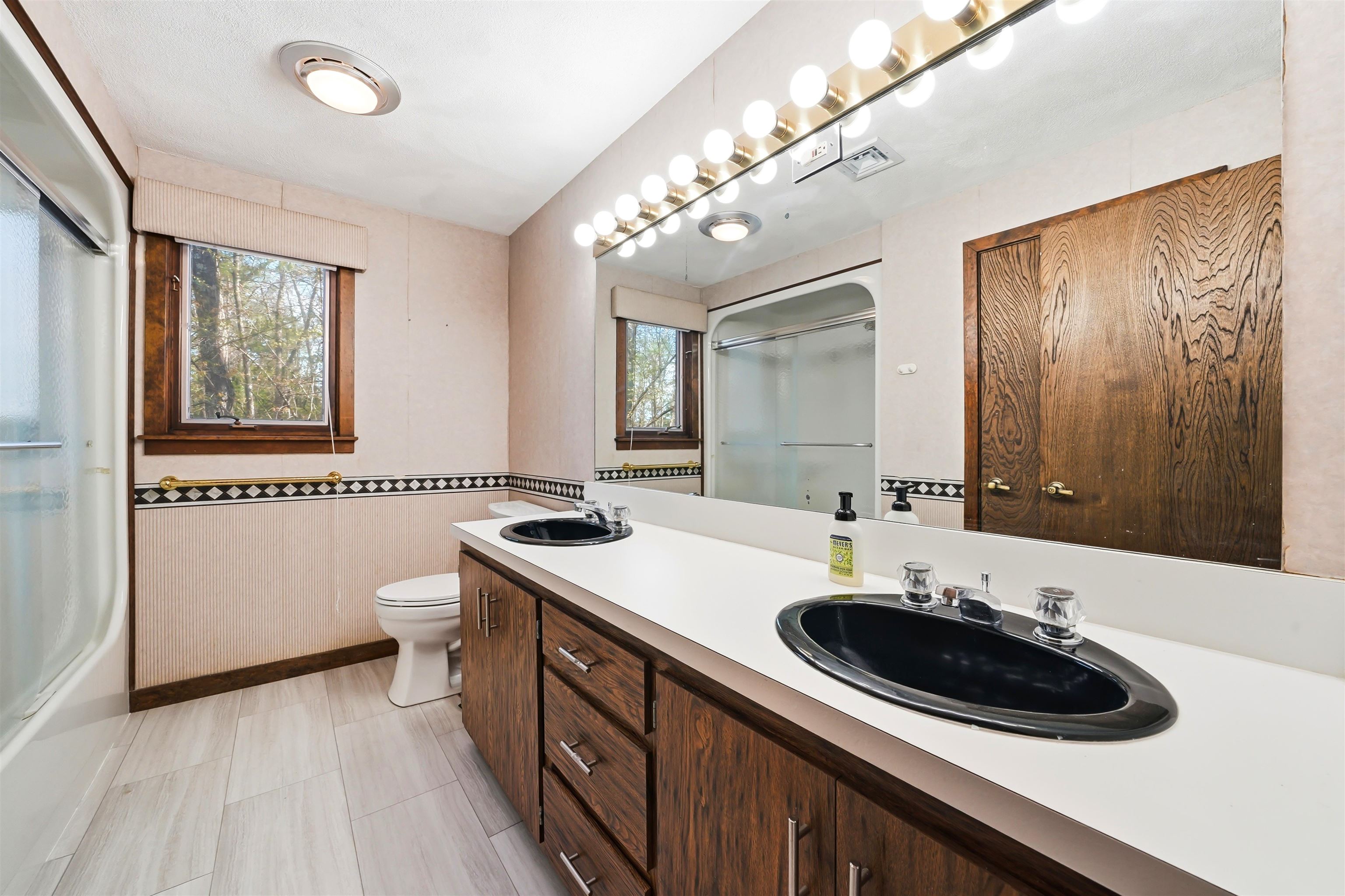 88 Meetinghouse Road Windham, NH 03087 - Photo 42 of 54