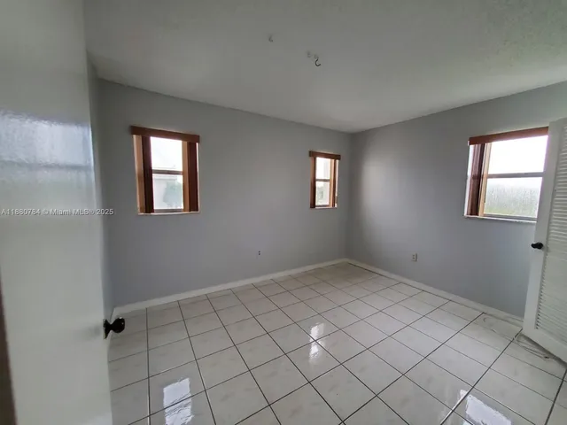 $1,550 | 8280 Sunrise Lakes Boulevard, Unit 301, Sunrise, FL 33322