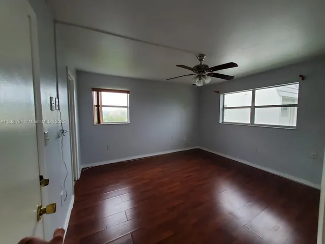 $1,550 | 8280 Sunrise Lakes Boulevard, Unit 301, Sunrise, FL 33322