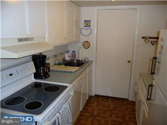 122 Bancroft Road Lansdale, PA 19446 - Photo 7 of 12 Kitchen