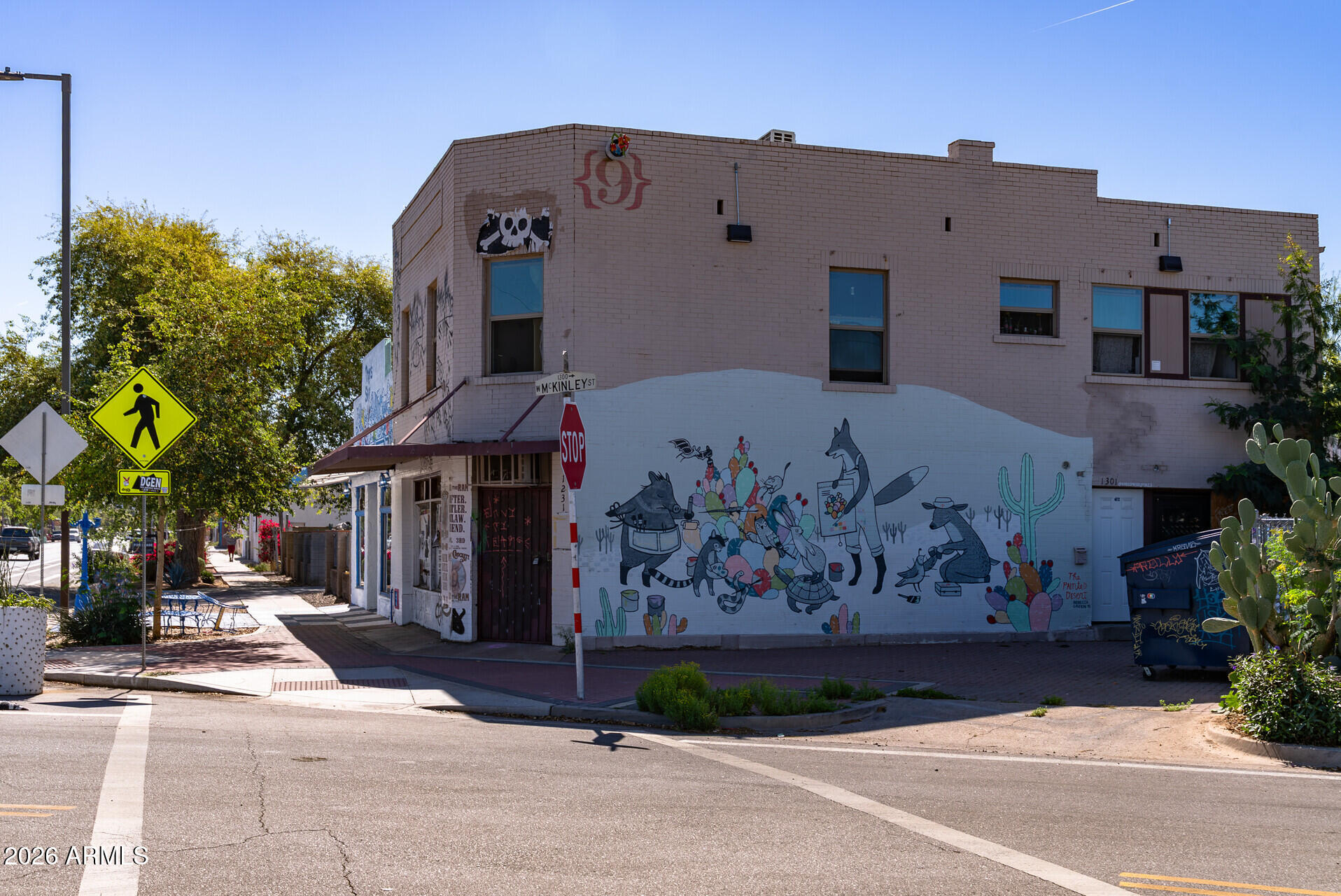 1244 West Pierce Street Phoenix, AZ 85007 - Photo 21 of 31 a front view of a building