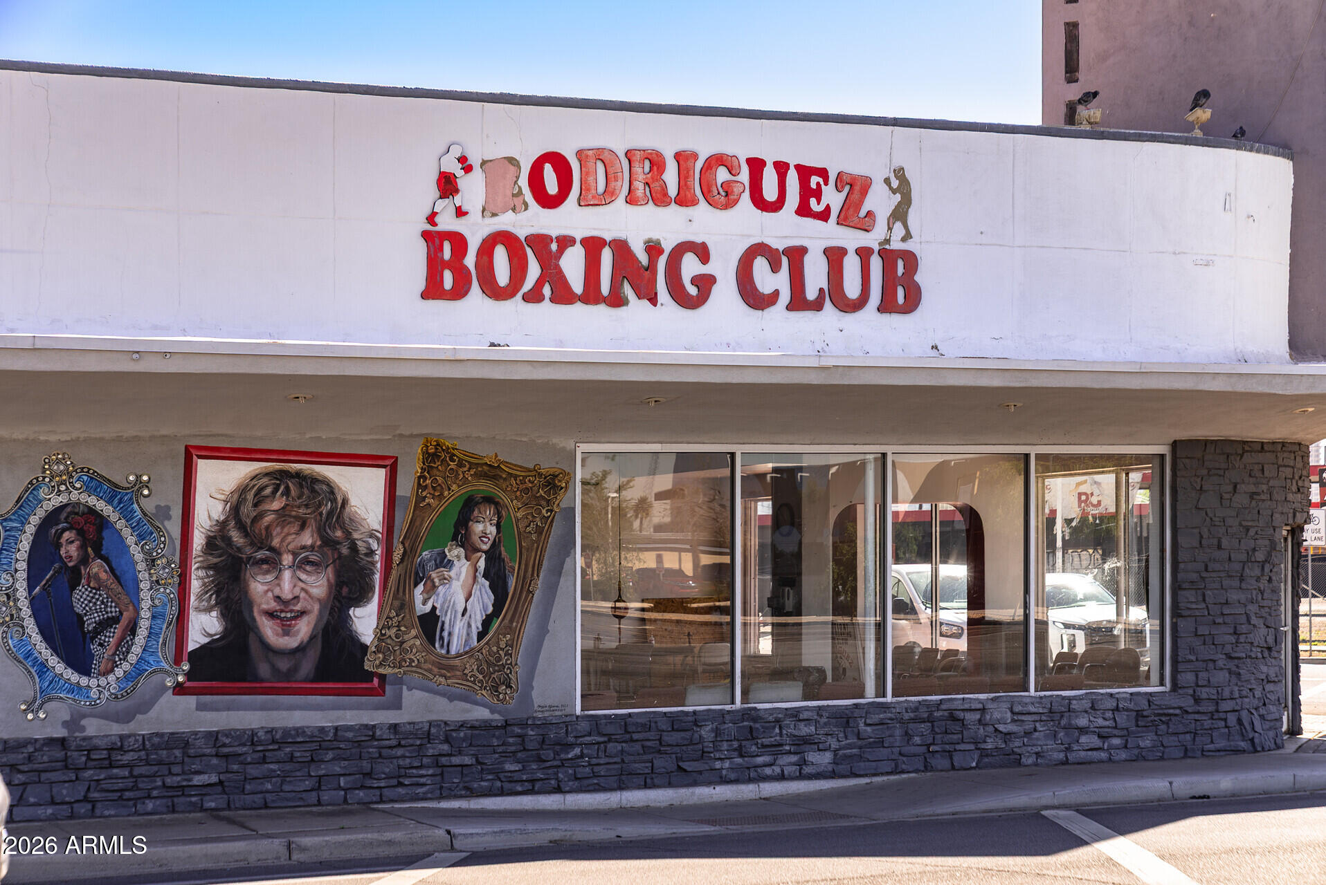 1244 West Pierce Street Phoenix, AZ 85007 - Photo 22 of 31 a sign on a wall