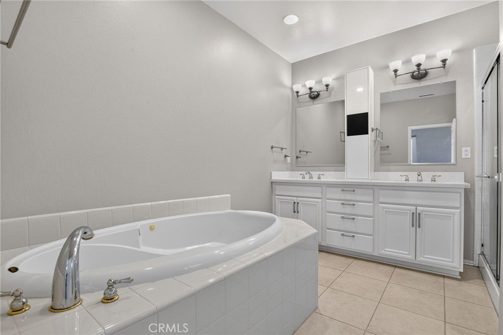 11339 Modena Lane Porter Ranch, CA 91326 - Photo 28 of 62 Gallery Image 28