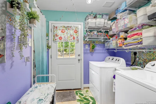 $379,000 | 914 6th Street, Blanco, TX 78606