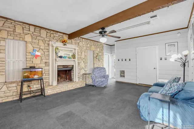 $379,000 | 914 6th Street, Blanco, TX 78606