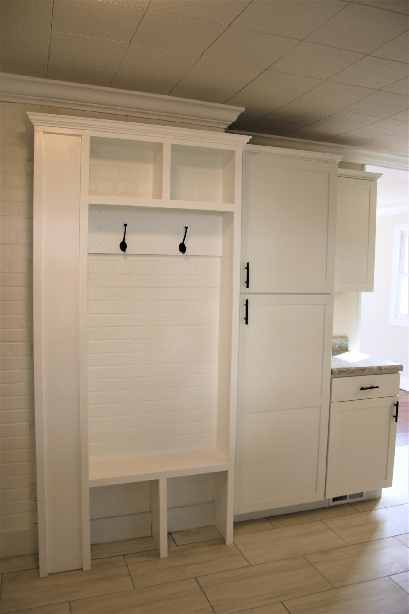 102 Nixon Road Oak Ridge, TN 37830 - Photo 7 of 10 a view of walk in closet with empty racks