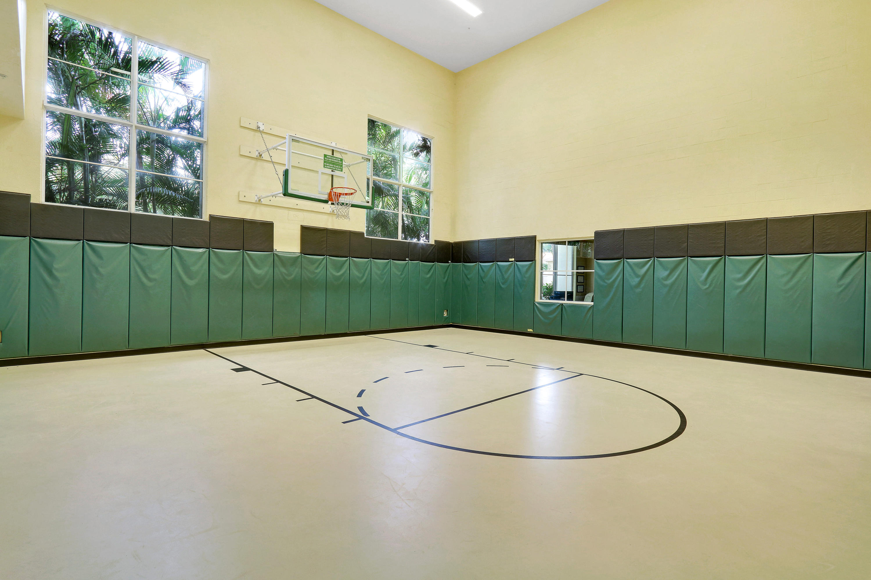1690 Renaissance Commons Boulevard, Unit 1420 Boynton Beach, FL 33426 - Photo 21 of 22 Indoor Basketball
