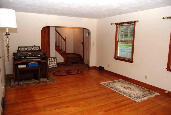 76 Ridgeway Street Westfield, MA 01085 - Photo 7 of 21 Gallery Image 7