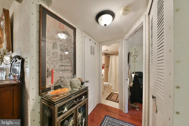 $279,900 | 1005 Valley Glen Road, Unit 237, Elkins Park, PA 19027