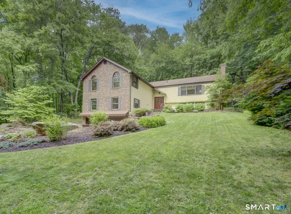 $649,900 | 99 Knollwood Drive, Glastonbury, CT 06033