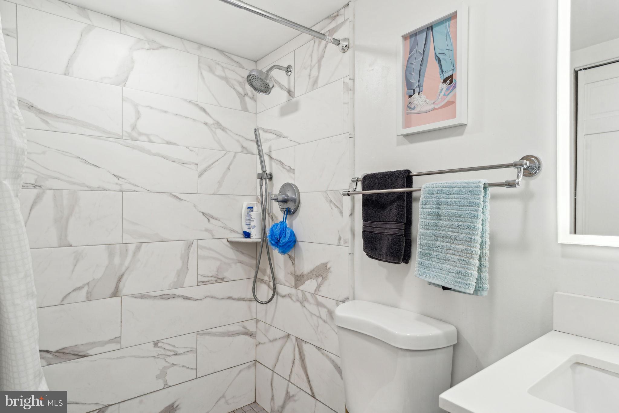 1420 Locust Street, Unit 17R Philadelphia, PA 19102 - Photo 13 of 25