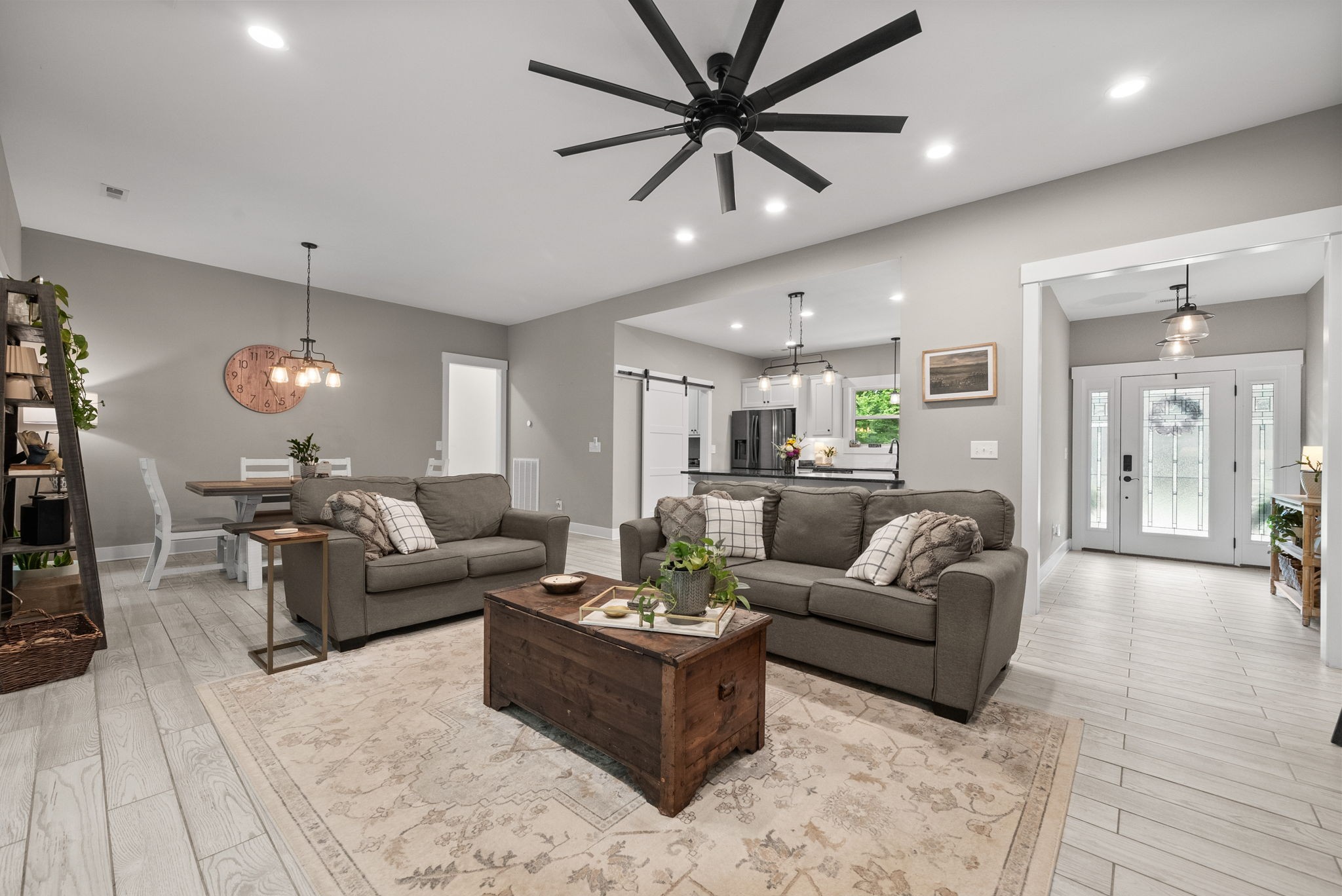 1895 Highway 13 Cunningham, TN 37052 - Photo 10 of 33 a living room with furniture and a view of kitchen