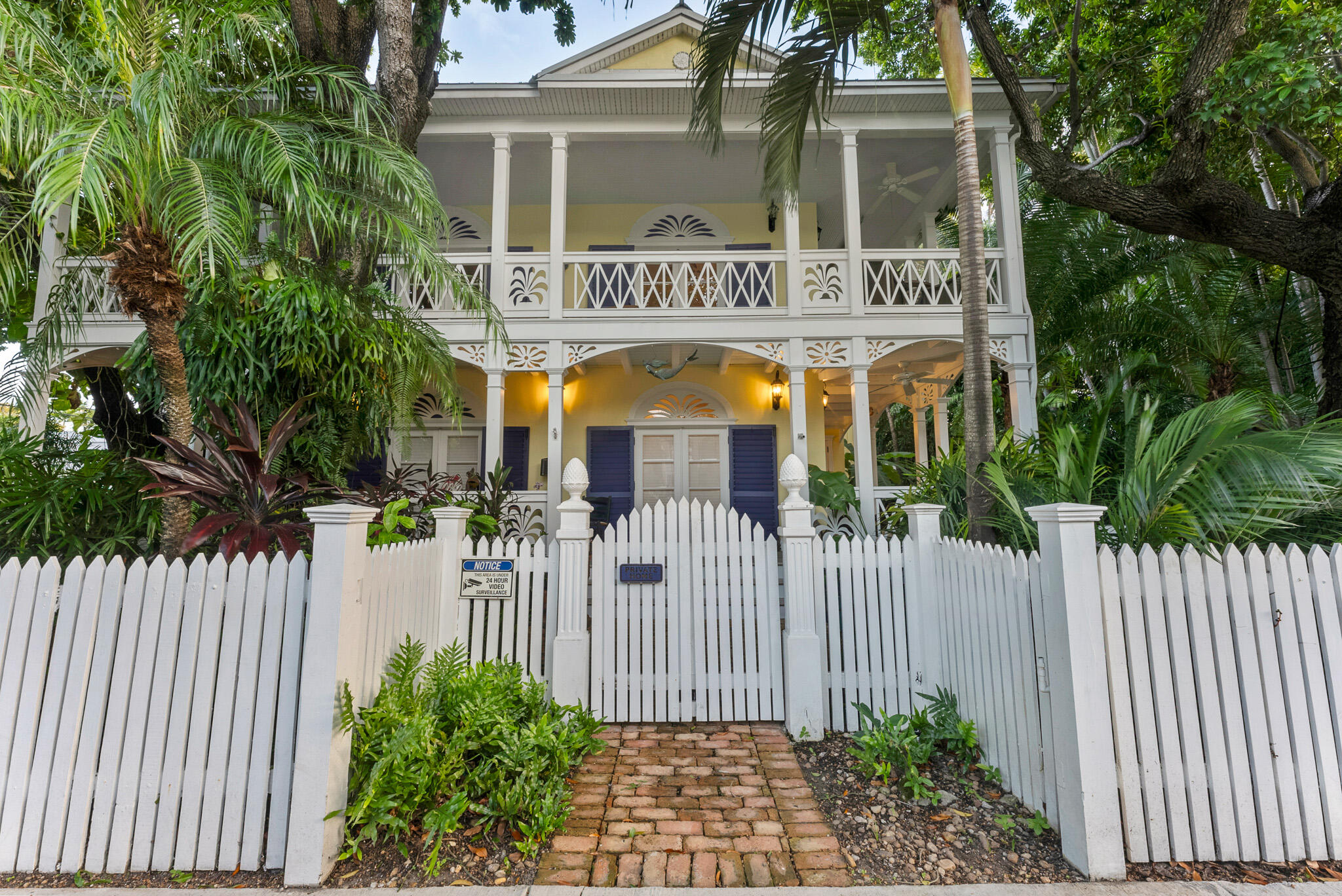 600 Elizabeth Street Key West, FL 33040 - Photo 81 of 90 Gated Front Entrance