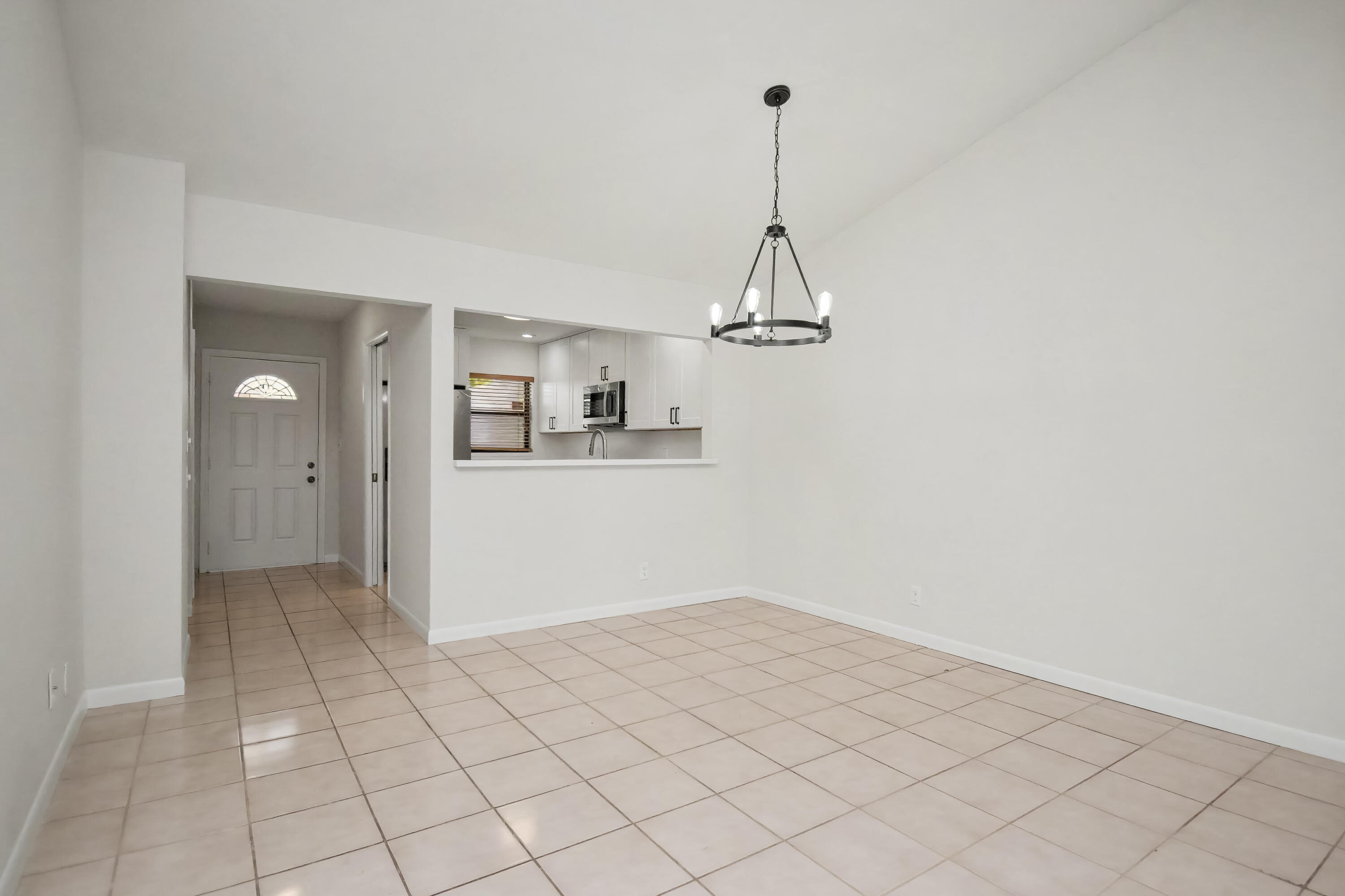21642 Guadalajara Avenue Boca Raton, FL 33433 - Photo 11 of 30 57B74CD1-7581-4C88-8F65-6FD7B9E9AE2A