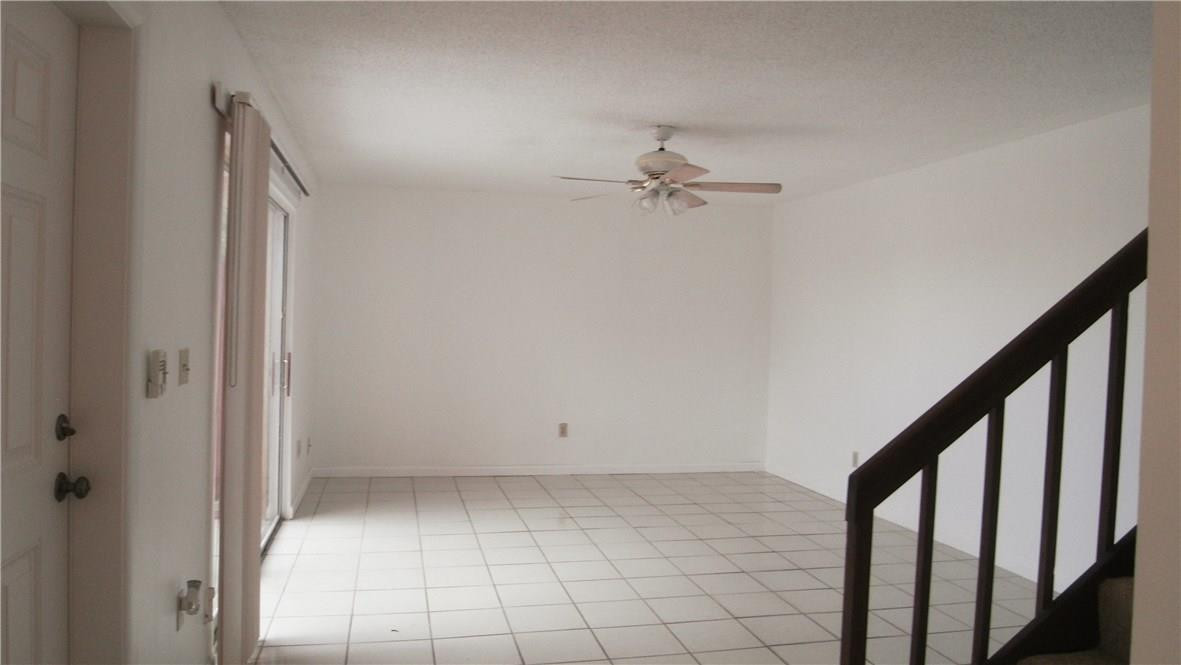 22188 Boca Rancho Drive, Unit D Boca Raton, FL 33428 - Photo 10 of 22 a view of an empty room