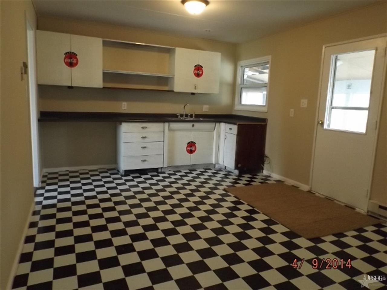 2221 West Wallen Road Fort Wayne, IN 46818 - Photo 2 of 10 Gallery Image 2