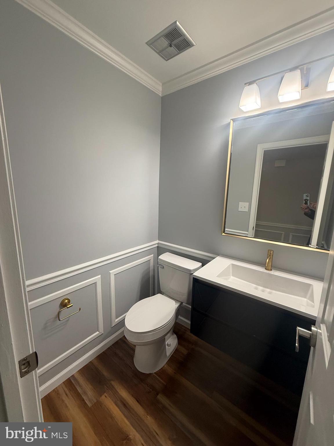 12318 Valley High Road Herndon, VA 20170 - Photo 6 of 8 Updated Half Bath