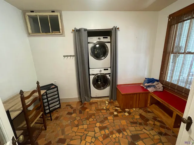 $313,000 | 208 Bellewood Drive, Baton Rouge, LA 70806