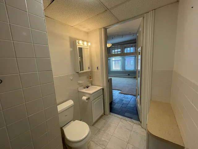 $2,300 | 365 Beacon Street, Unit 3B, Boston, MA 02116