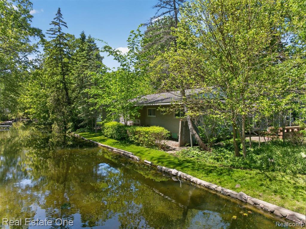 3920 Wint Road Commerce Township, MI 48382 - Photo 59 of 60