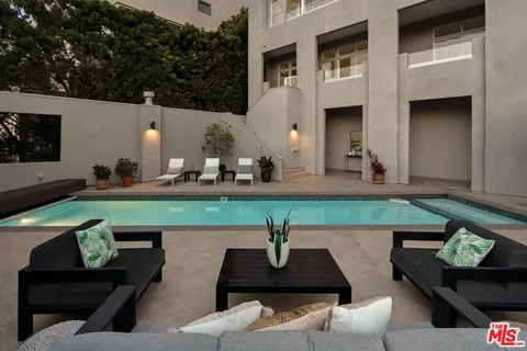 $5,995,000 | 143 Ocean Ave Extension, Santa Monica, CA 90402