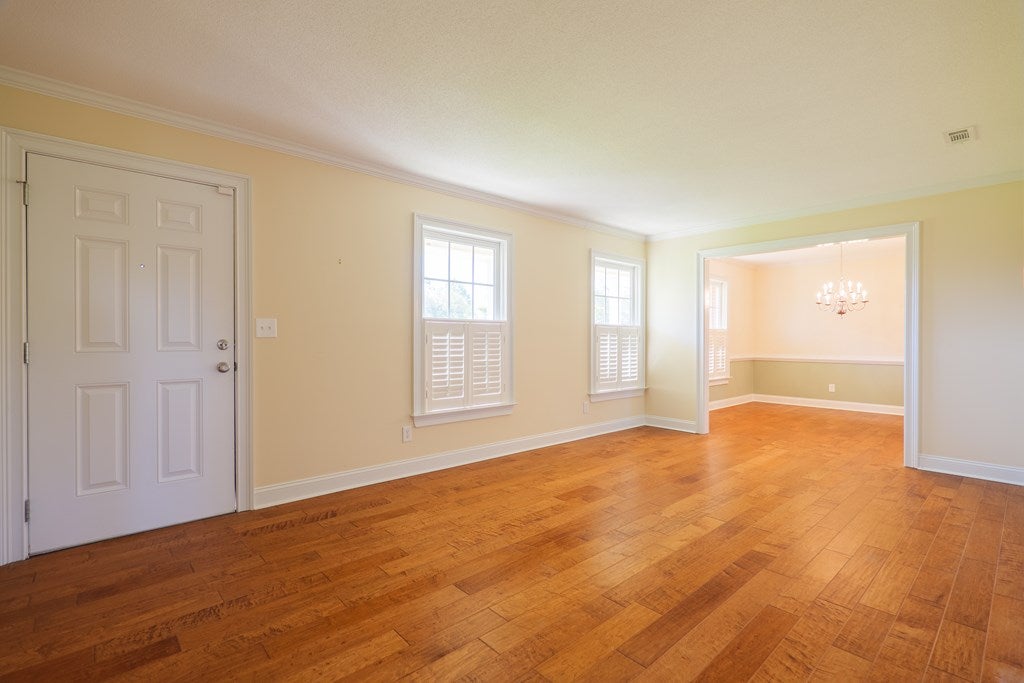 2904 Tara Road Valdosta, GA 31605 - Photo 7 of 37 Gallery Image 7