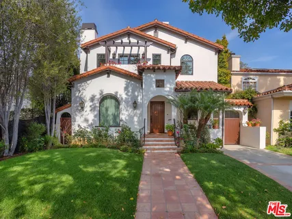 $3,249,000 | 2026 Greenfield Avenue, Los Angeles, CA 90025