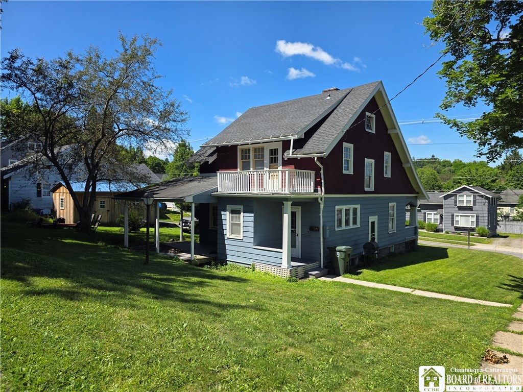 145 Maple Street Jamestown, NY 14701 - Photo 2 of 32