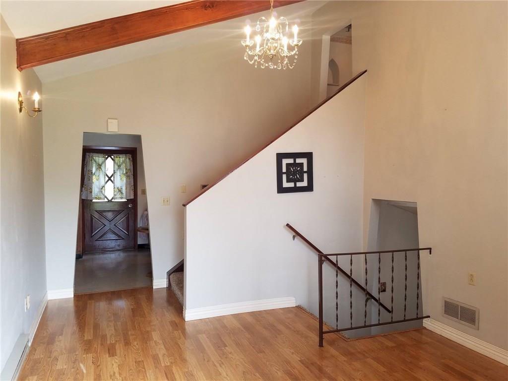 402 Joffre Cherry Valley Road Burgettstown, PA 15021 - Photo 8 of 25 Vaulted ceilings in the living room!