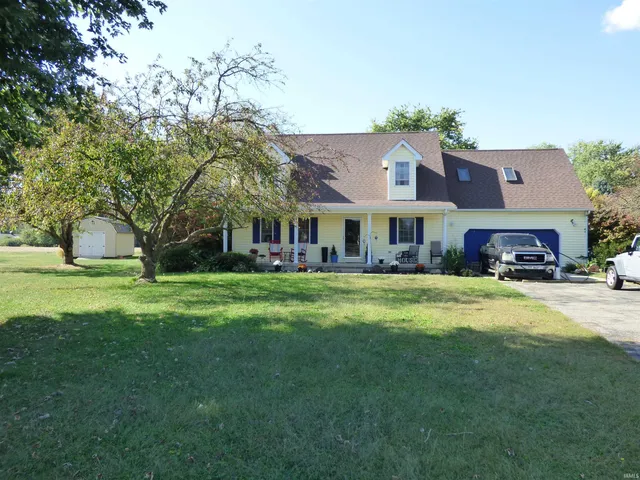 $317,500 | 1700 North Redbud Drive, Frankfort, IN 46041