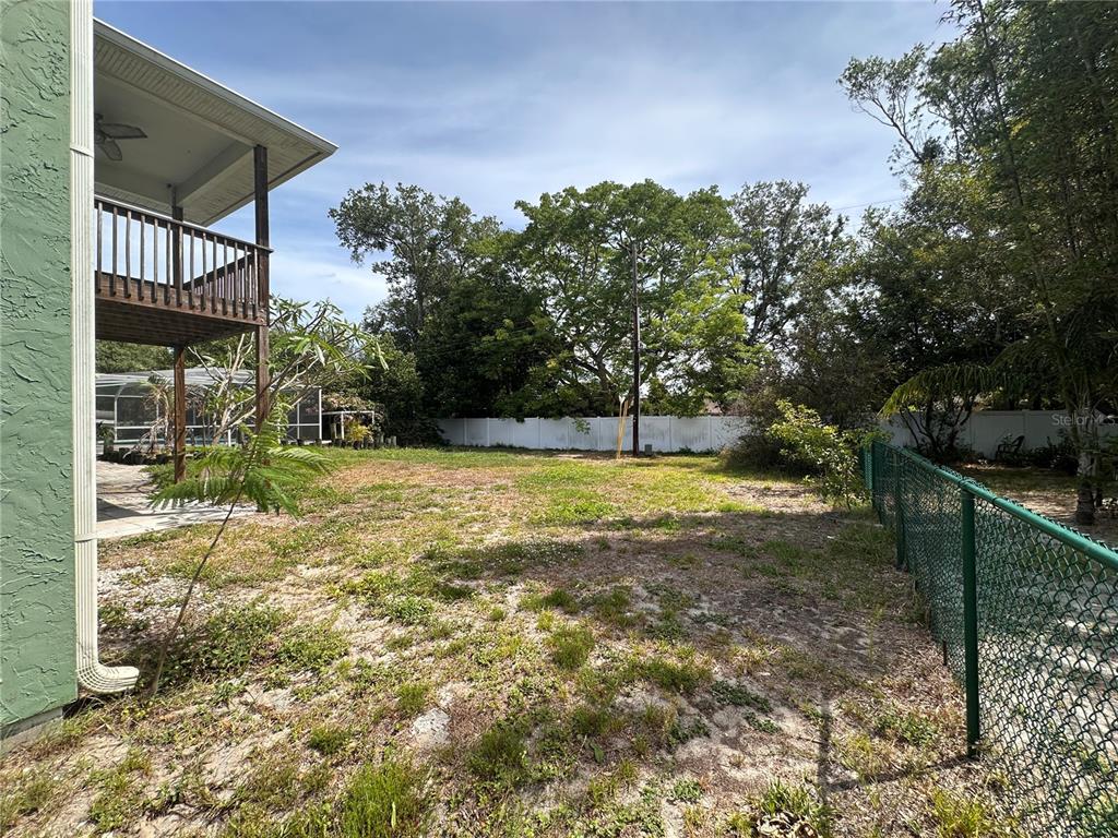 5657 Oceanic Road Holiday, FL 34690 - Photo 4 of 32