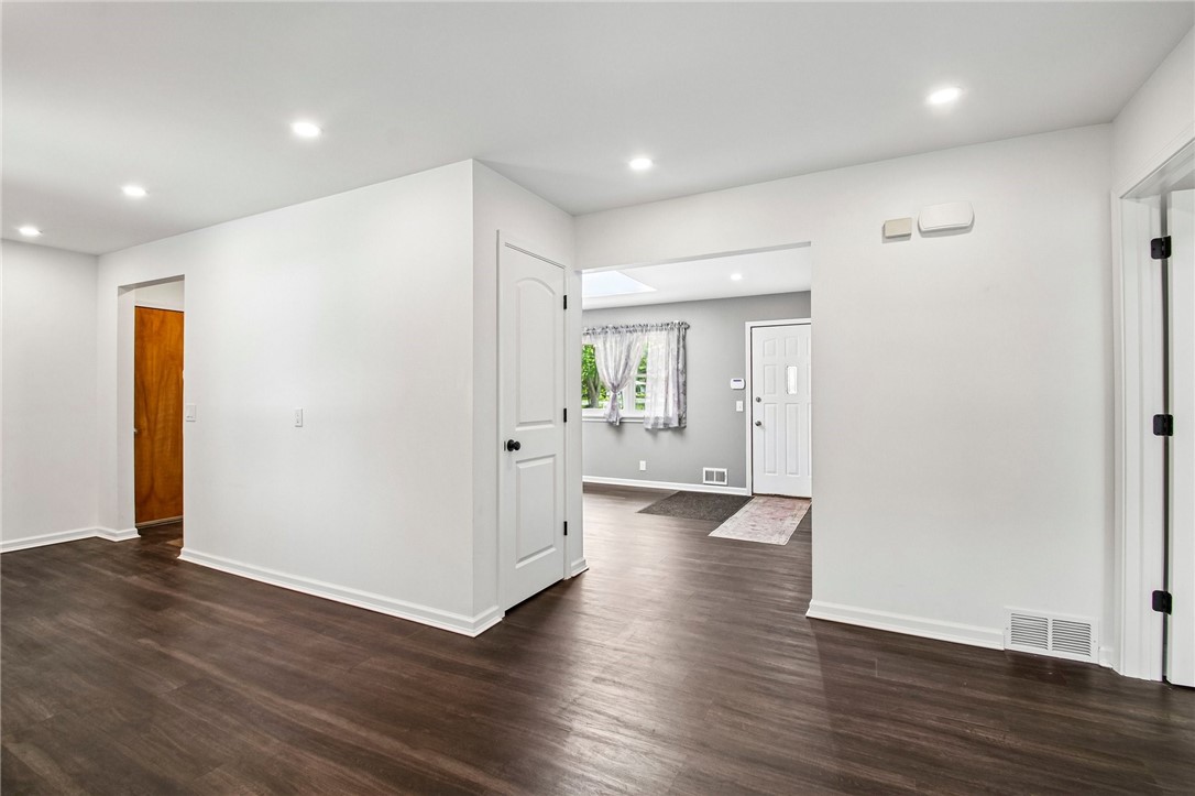 18 Wills Road Chili, NY 14624 - Photo 9 of 47