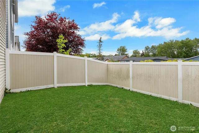 $379,950 | 11229 3rd Ave Court East, Tacoma, WA 98445