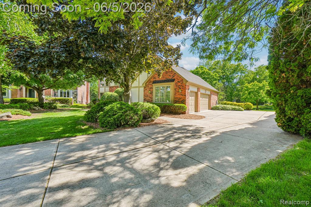 4523 Rivers Edge Drive Troy, MI 48098 - Photo 3 of 66