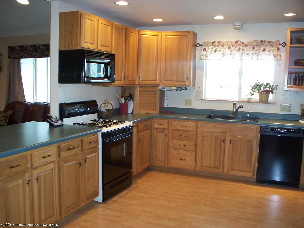 855 County Road, Unit 78 Craig, CO 81625 - Photo 3 of 20 KITCHEN