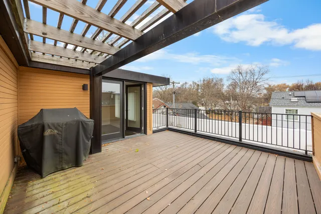 $2,100,000 | 460 West Stadium Boulevard, Ann Arbor, MI 48103