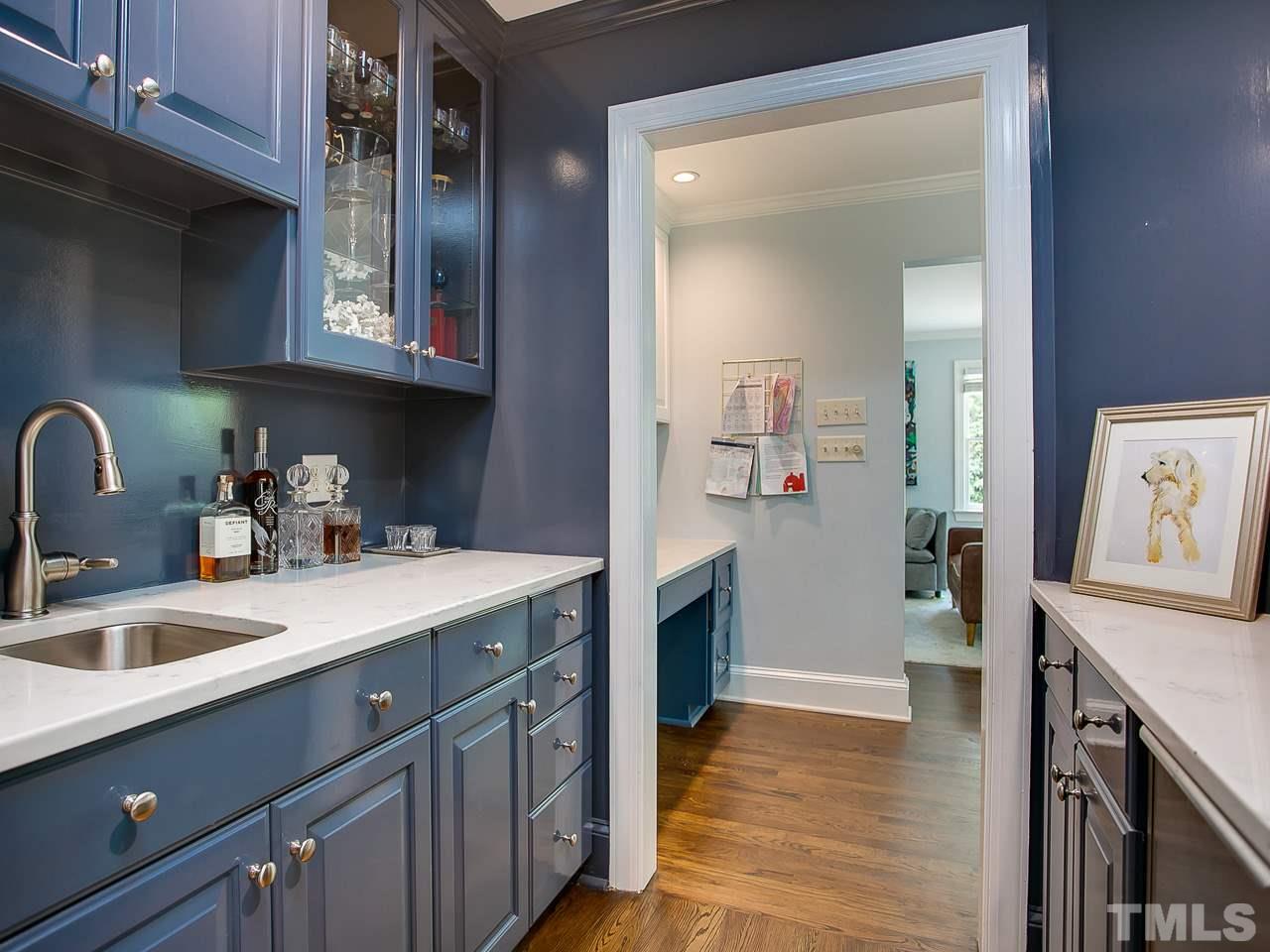 2208 Lash Avenue Raleigh, NC 27607 - Photo 7 of 30