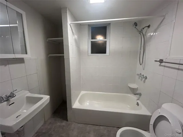 $1,750 | 144 Waverly Street, Unit 1, Yonkers, NY 10701