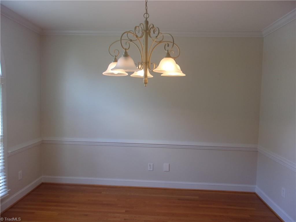 4423 Hunter Oaks Court High Point, NC 27265 - Photo 13 of 48