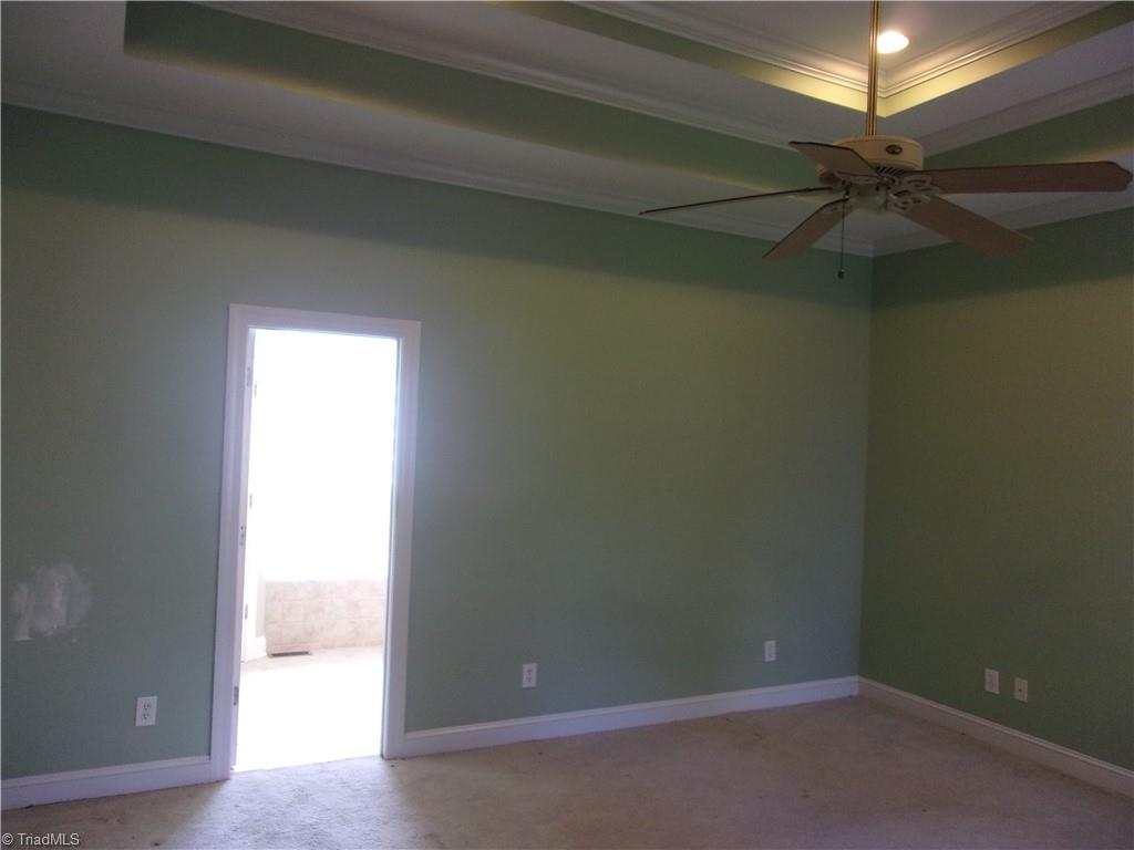 4423 Hunter Oaks Court High Point, NC 27265 - Photo 17 of 48