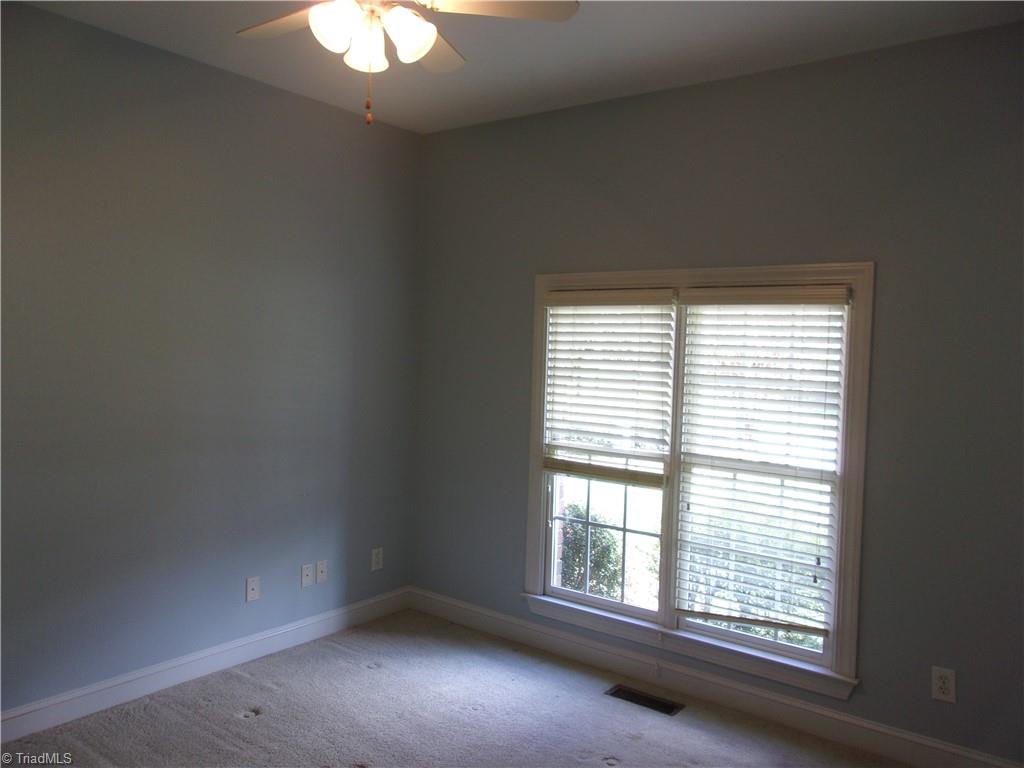 4423 Hunter Oaks Court High Point, NC 27265 - Photo 24 of 48