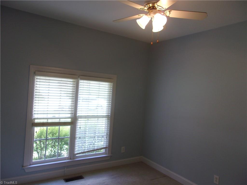 4423 Hunter Oaks Court High Point, NC 27265 - Photo 26 of 48